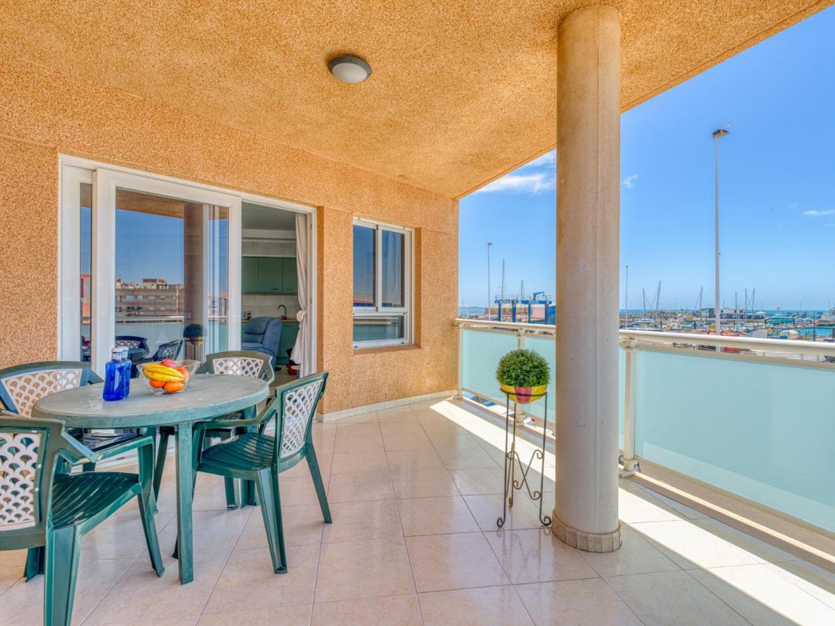 Homeforguest Apartamento Con Terraza En El Puerto De Corralejo